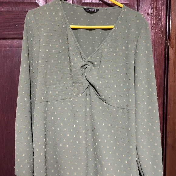 BloomChic Long Sleeve Swiss Dot Blouse - Picture 1 of 2